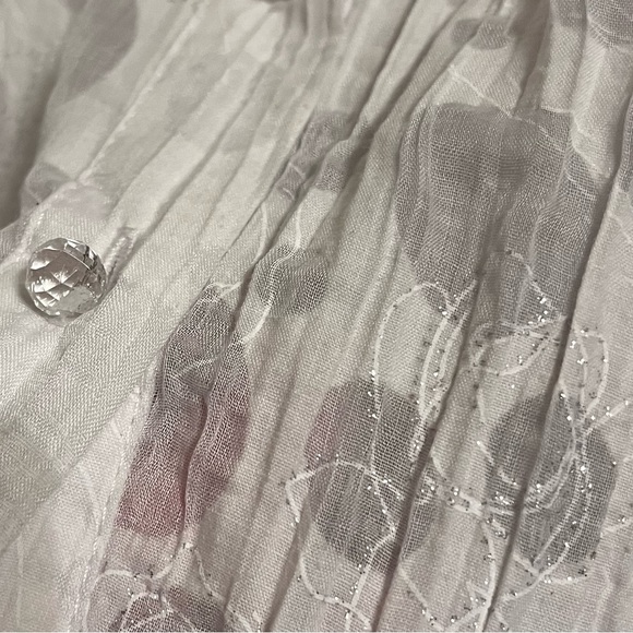 essentials - by Maggie. white with sheer polkadots and embroidered roses NWOT - Picture 7 of 12